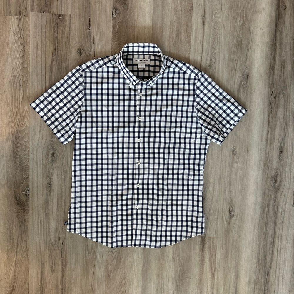 Mizzen & Main performance wear short sleeve button down
